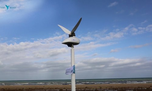 Представлен ветряной генератор Tyer Wind, лопасти которого движутся как крылья птиц в полете. Фото.