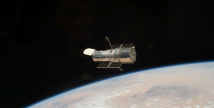 Власти США планируют пятую экспедицию к телескопу «Хаббл». Фото.