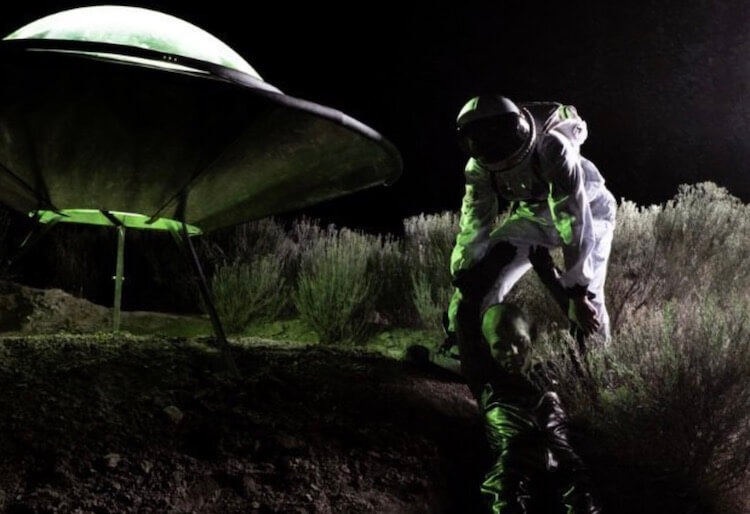 Инопланетян можно похищать. Иногда их надо будет спасать. Фото.