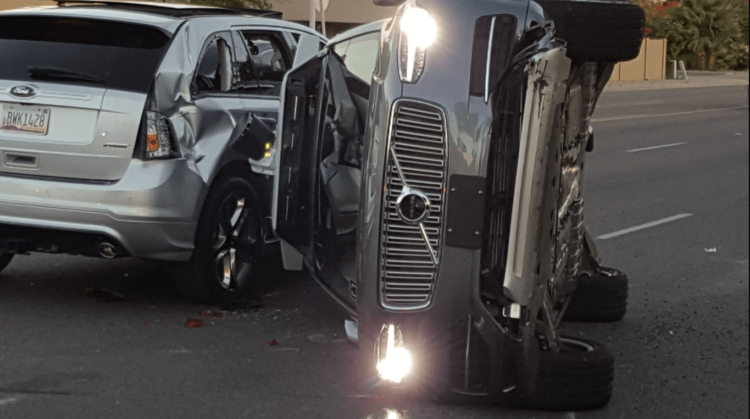Авария с участием автомобиля Uber подтверждает необходимость самоуправляемых авто. Фото.