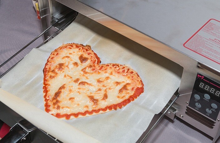 Американский стартап разработал 3D-принтер для печати пиццы. Фото.