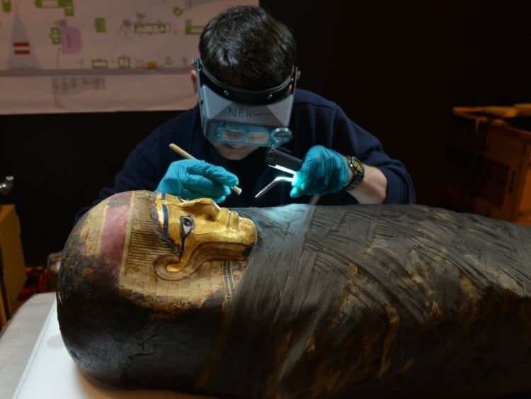 Современные технологии позволяют узнать самые сокровенные секреты мумий. Что находится внутри мумии? Фото.