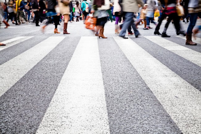 Кто победит в войне пешеходов и самоуправляемого транспорта? Фото.