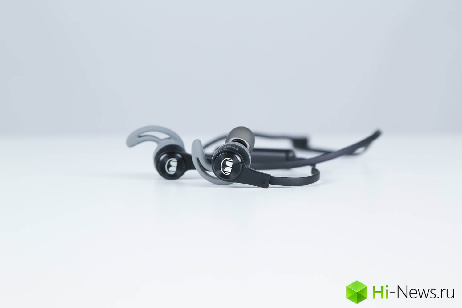 Какие Bluetooth-наушники лучше выбрать для занятий спортом?. Фото.