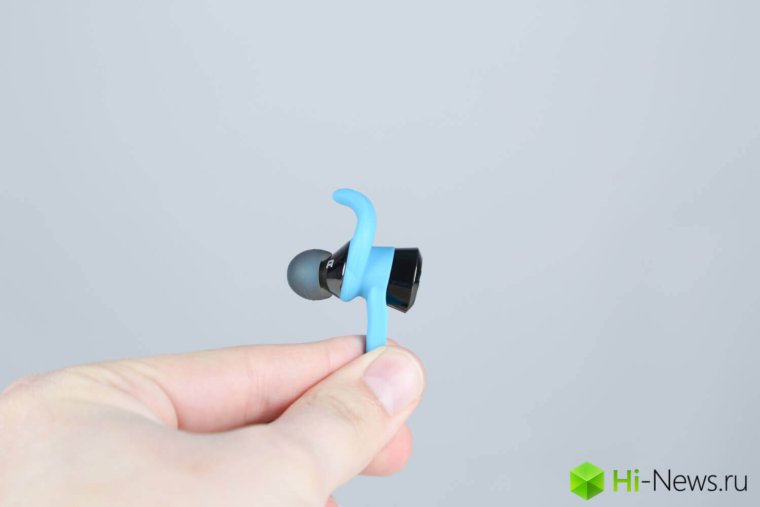 Какие Bluetooth-наушники лучше выбрать для занятий спортом?. Фото.