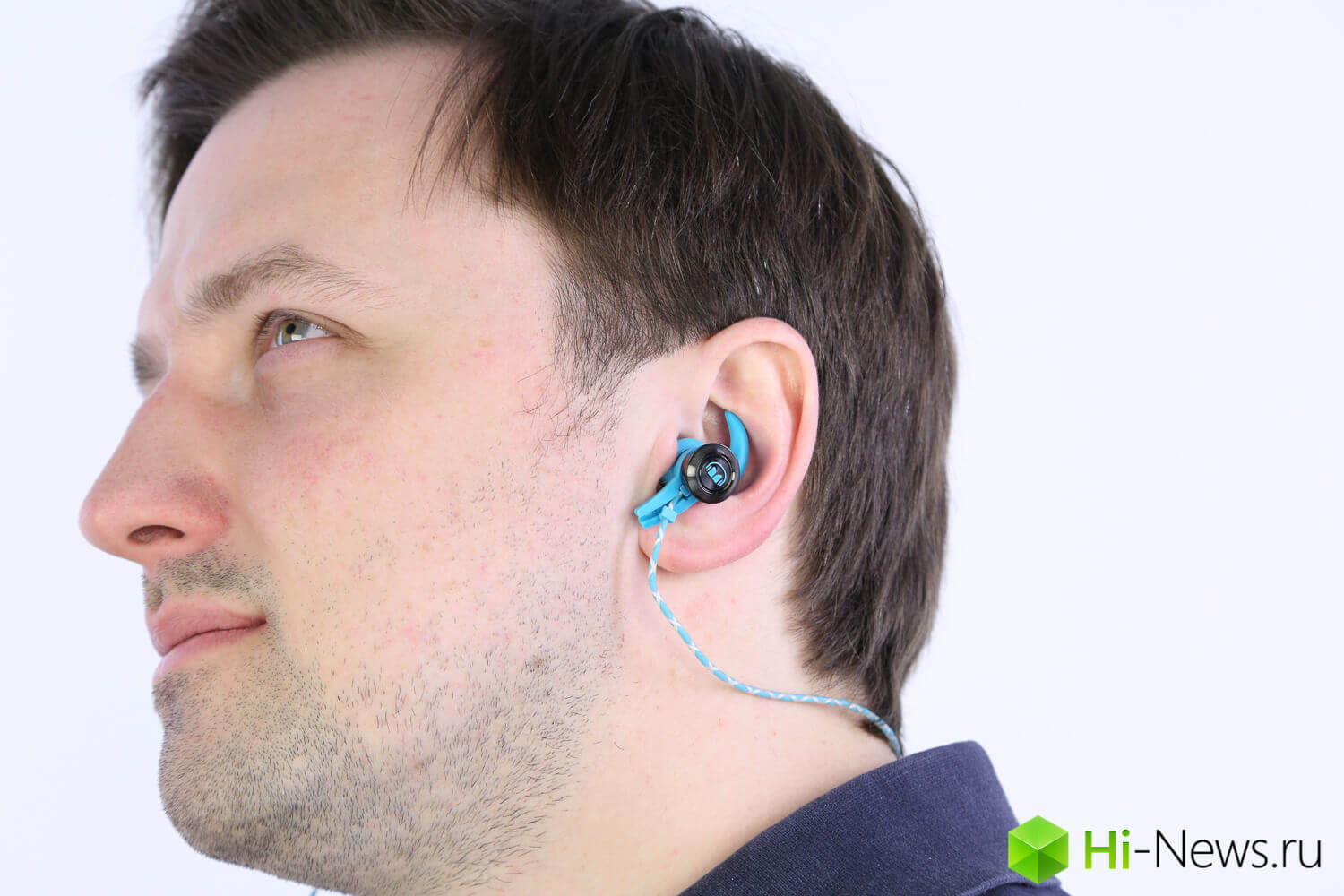 Какие Bluetooth-наушники лучше выбрать для занятий спортом?. Фото.