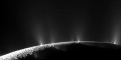 NASA: на Энцеладе имеются все условия для зарождения жизни. Фото.