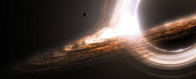 Сверхмассивных черных дыр во Вселенной может быть в два раза больше, чем считалось. Фото.