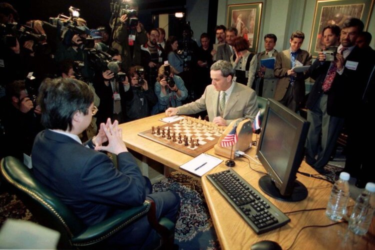 Deep Blue против Каспарова: двадцать лет революции больших данных. Чемпионы по шахматам. Фото.
