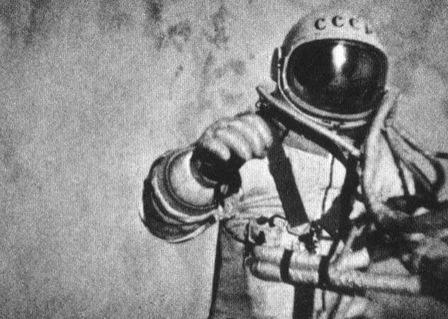 «Восход-2». Космонавт Алексей Леонов. Фото.