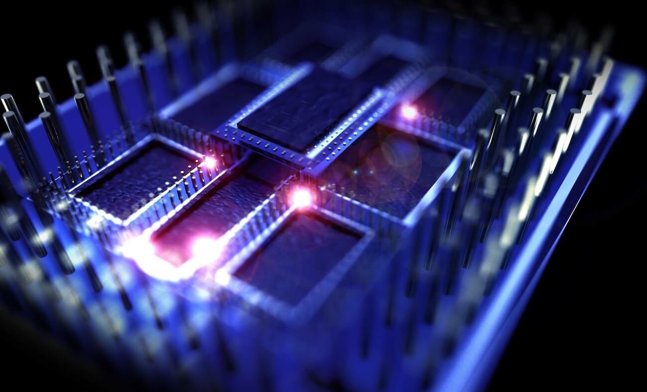 Учёные из России и Канады нашли способ упростить архитектуру квантовых компьютеров.. Фото.