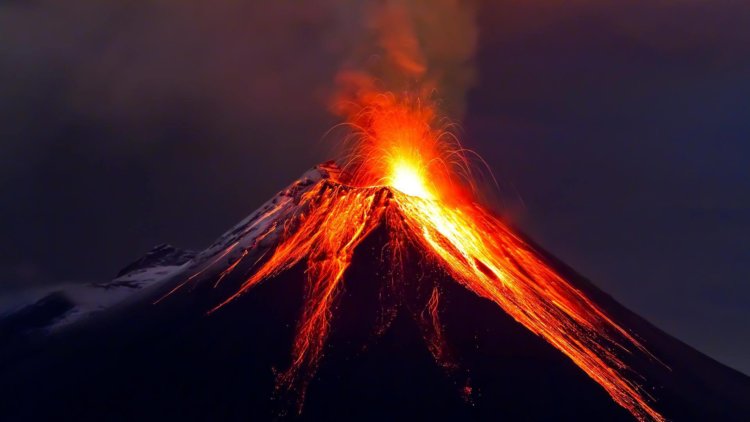 Новые доказательства: появление динозавров обеспечили вулканы. Фото.