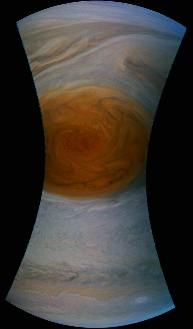 #фото | NASA получило детальные снимки Большого красного пятна Юпитера. Фото.