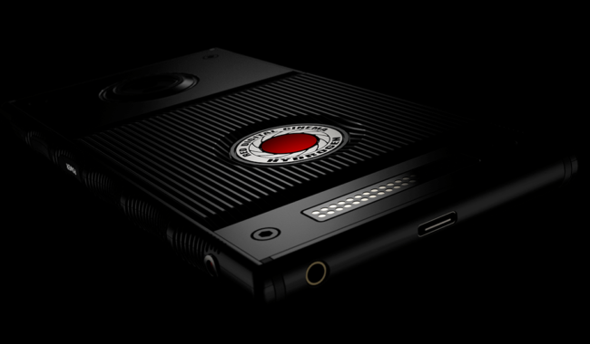 Компания RED анонсировала первый смартфон с голографическим дисплеем. Фото.