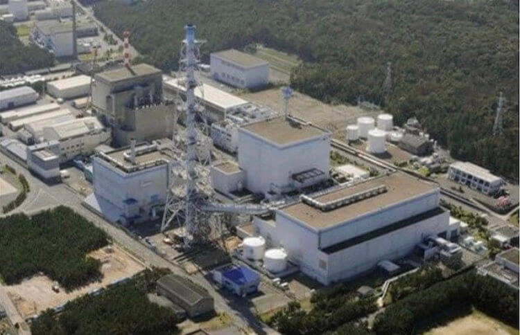 Когда взрывается станция, ничего хорошего не жди. Фото.