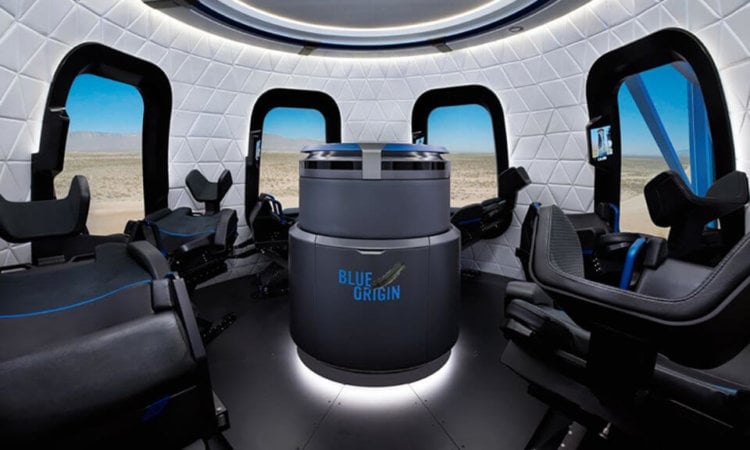 Blue Origin предложит посетителям выставки симуляцию полёта в космос. Фото.