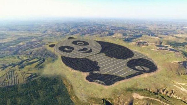 В Китае построили солнечную электростанцию в виде панды. Фото.
