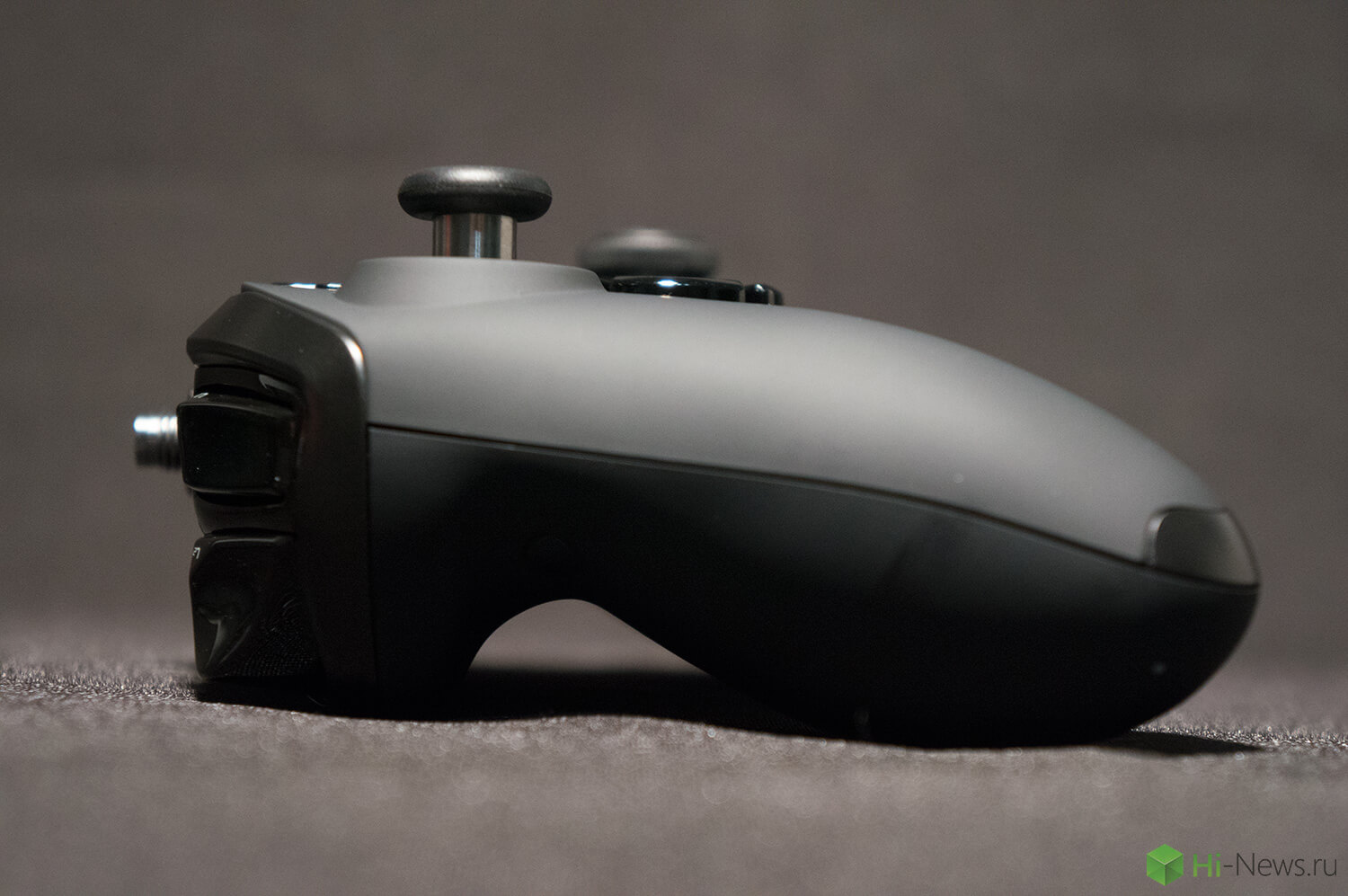 Обзор профессионального игрового контроллера Nacon Revolution Pro Controller.. Фото.