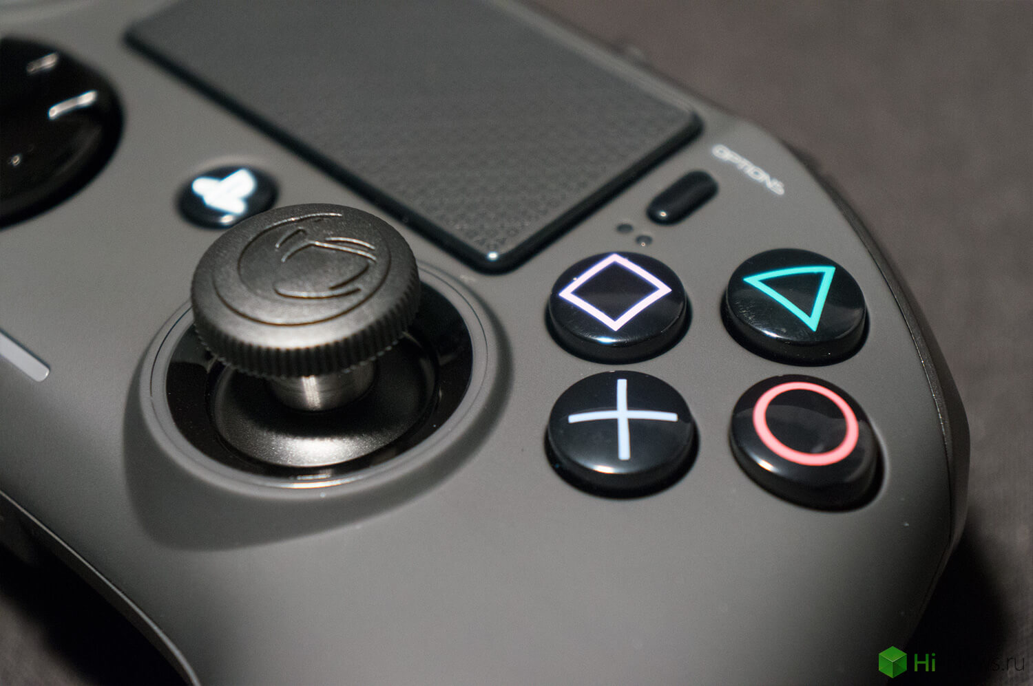Обзор профессионального игрового контроллера Nacon Revolution Pro Controller.. Фото.