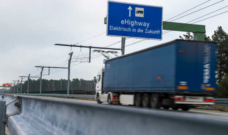 Siemens приступила к строительству электромагистрали eHighway. Фото.