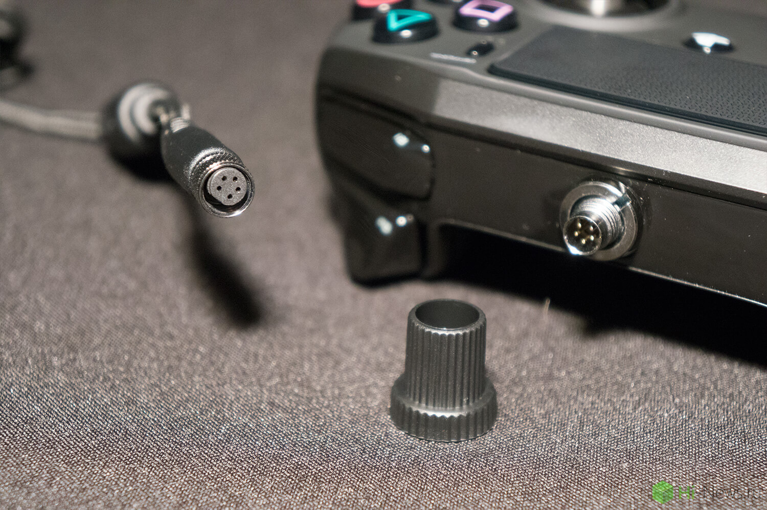 Обзор профессионального игрового контроллера Nacon Revolution Pro Controller.. Фото.