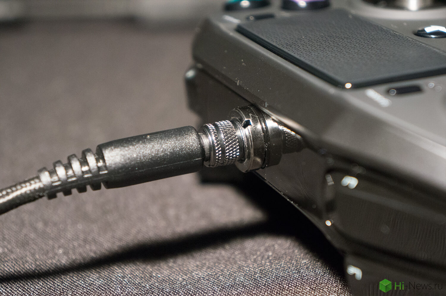 Обзор профессионального игрового контроллера Nacon Revolution Pro Controller.. Фото.