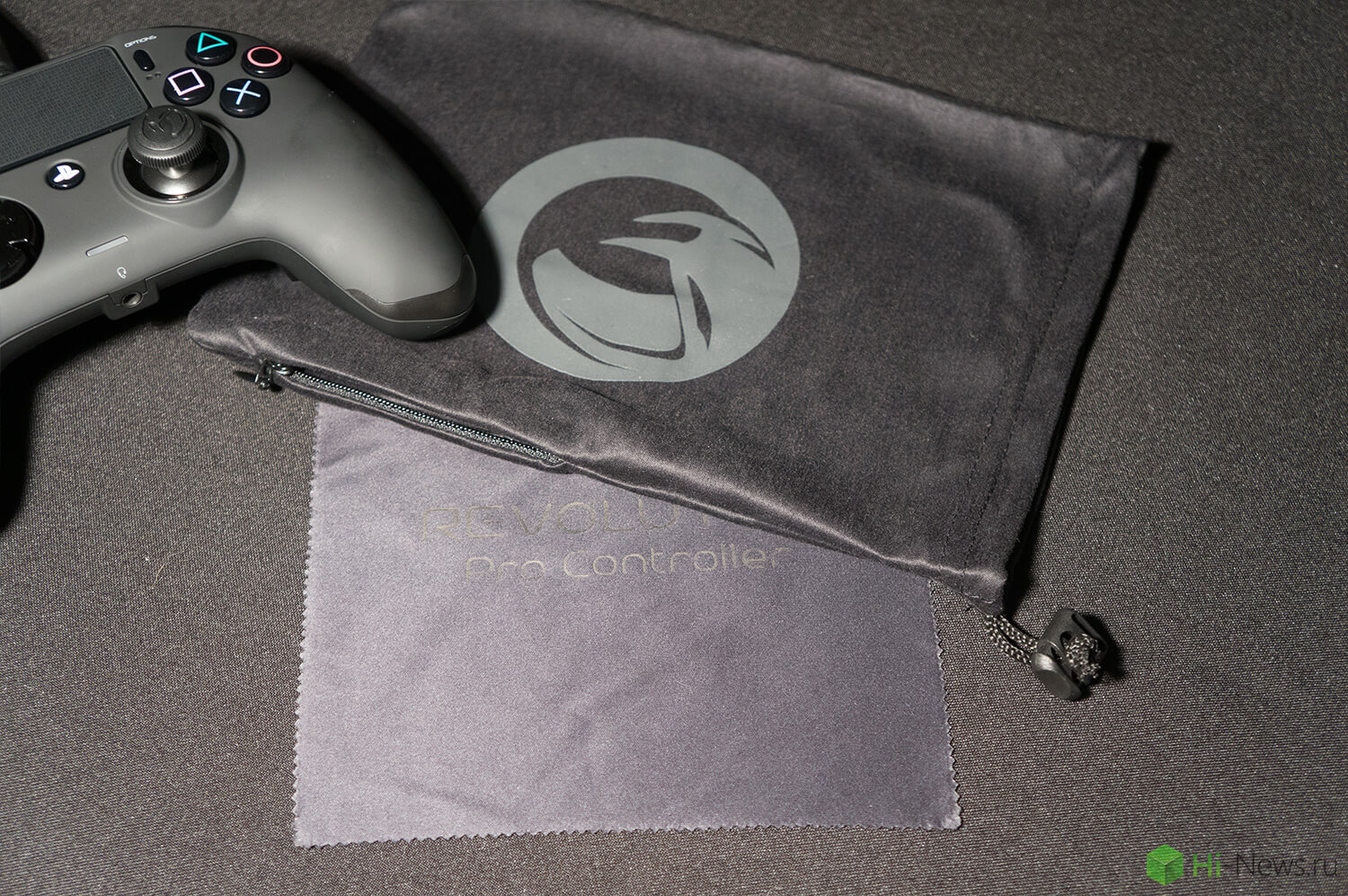 Обзор профессионального игрового контроллера Nacon Revolution Pro Controller.. Фото.