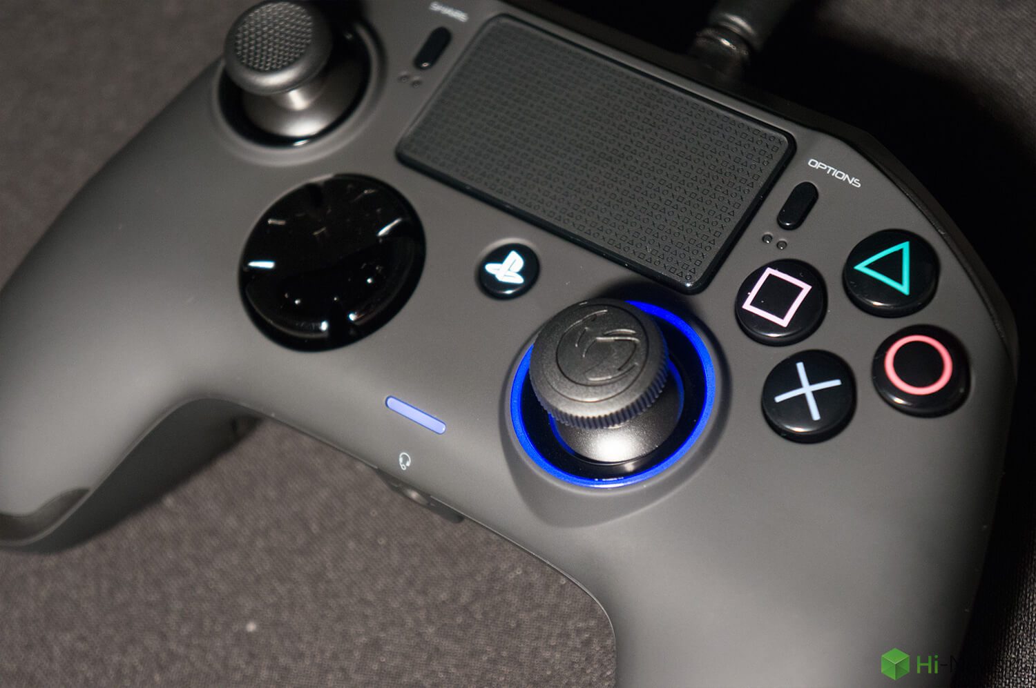 Обзор профессионального игрового контроллера Nacon Revolution Pro Controller.. Фото.