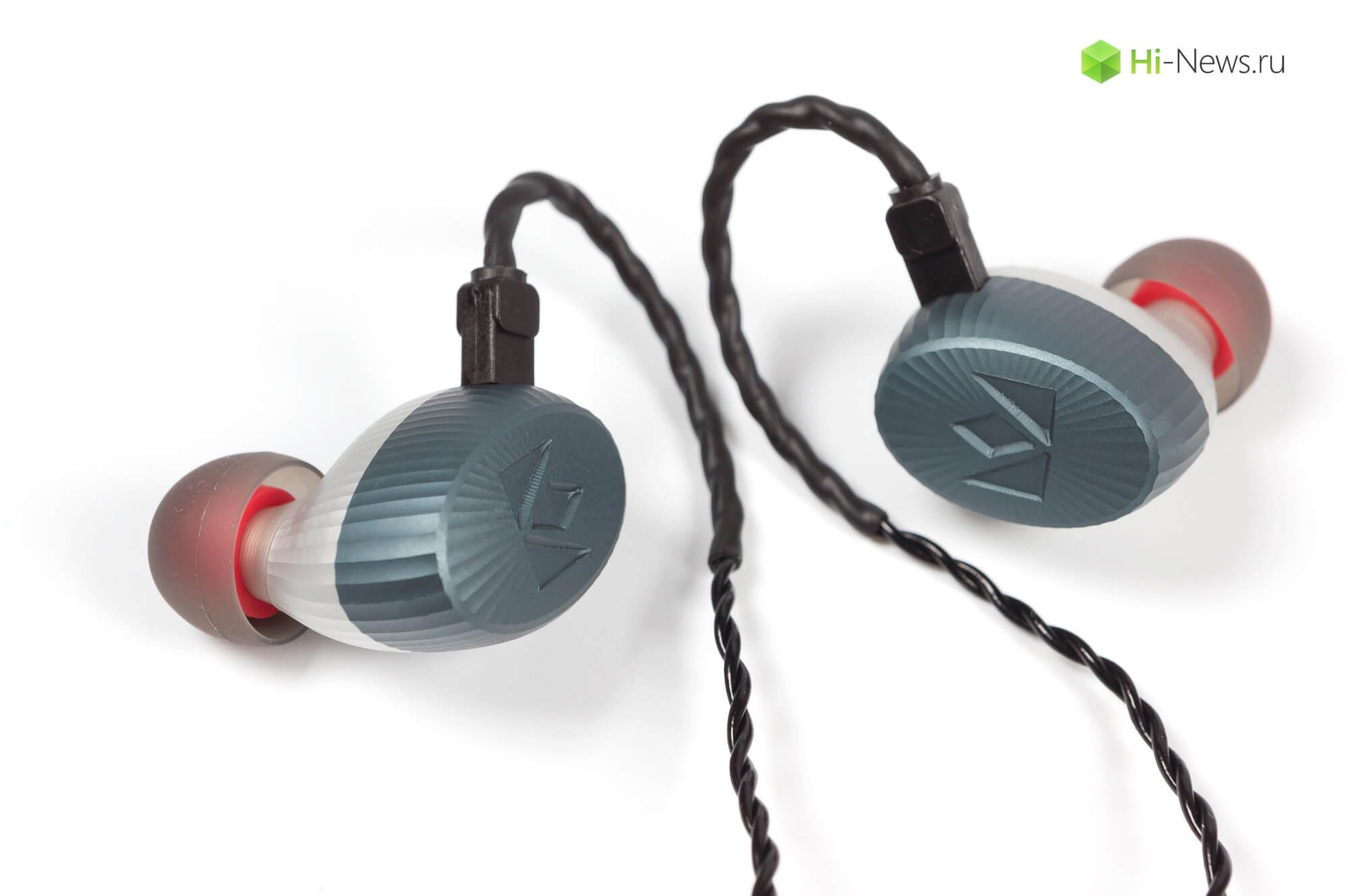 Цвет смотрится очень хорошо. Фото.