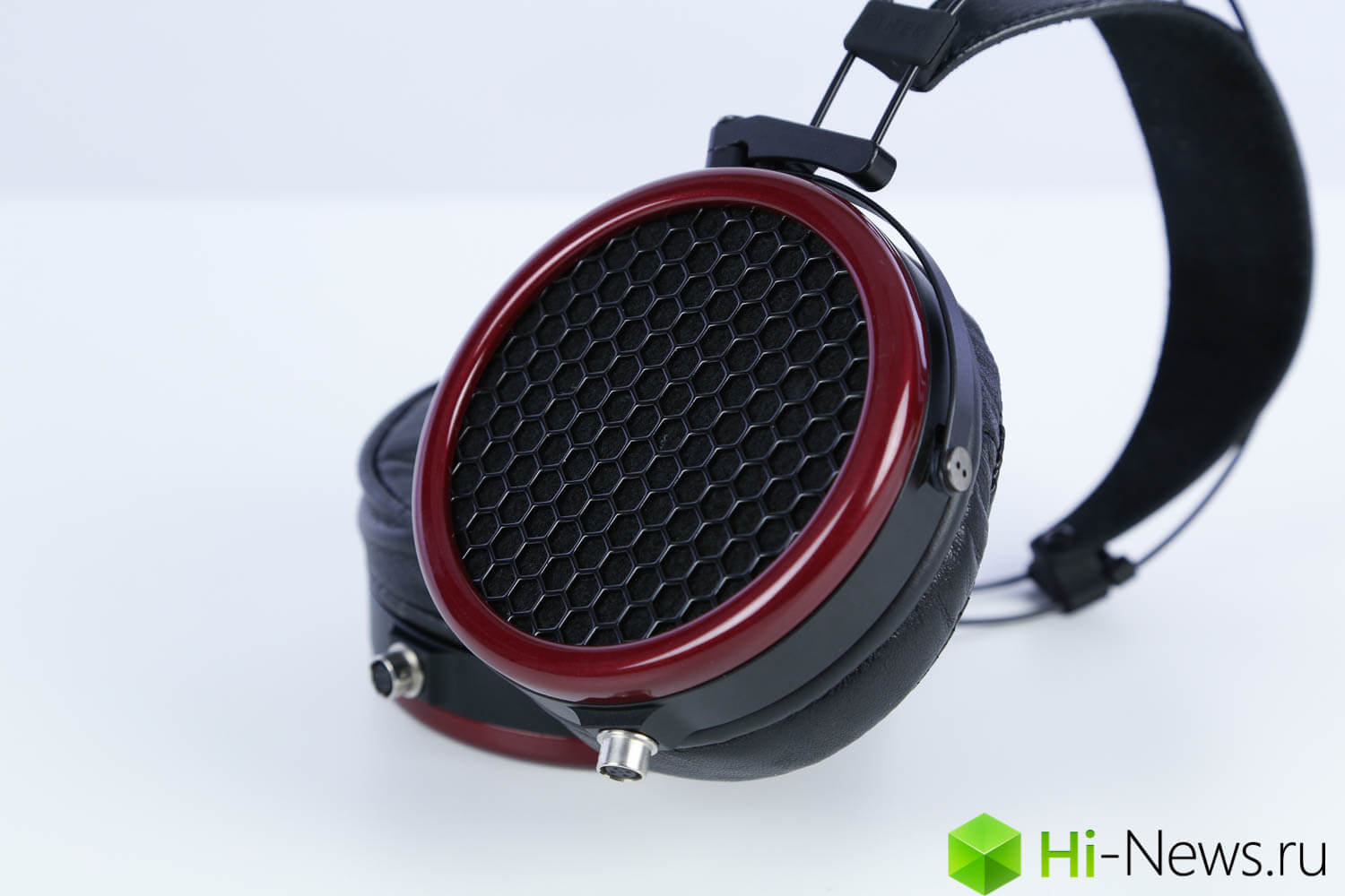 MrSpeakers Ether и Ether Flow: планары во всей красе. Дизайн. Фото.