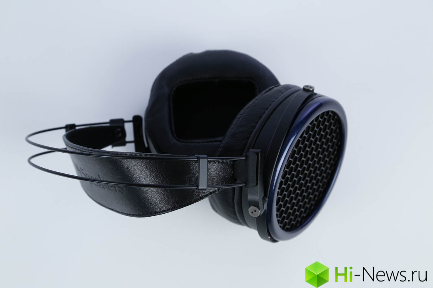 MrSpeakers Ether и Ether Flow: планары во всей красе. Дизайн. Фото.