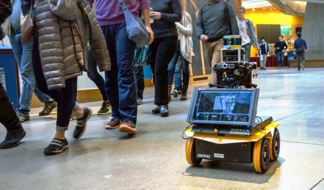 В MIT научили робота правилам передвижения в общественных местах. Фото.