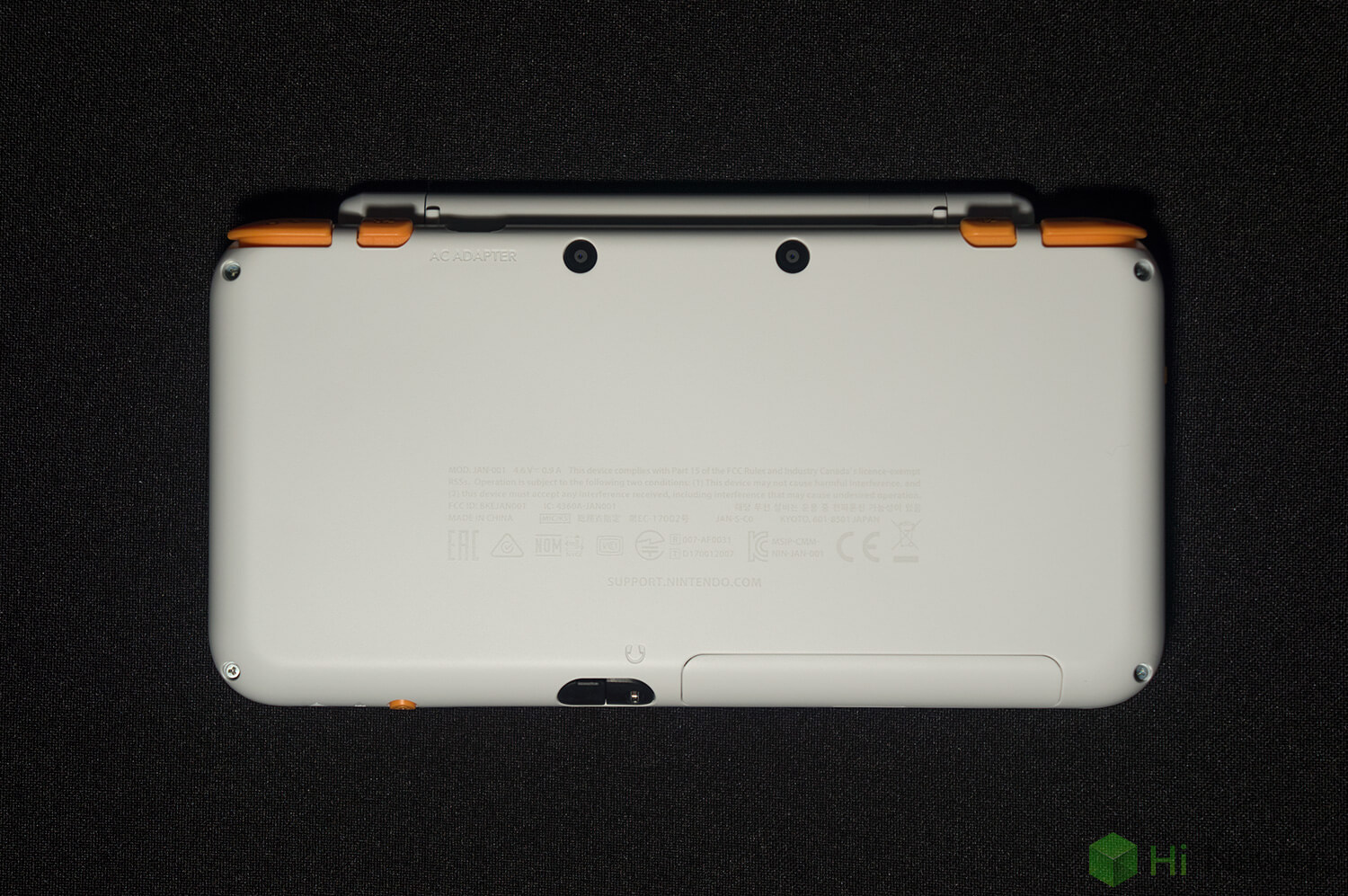 Обзор игровой консоли New Nintendo 2DS XL.. Фото.