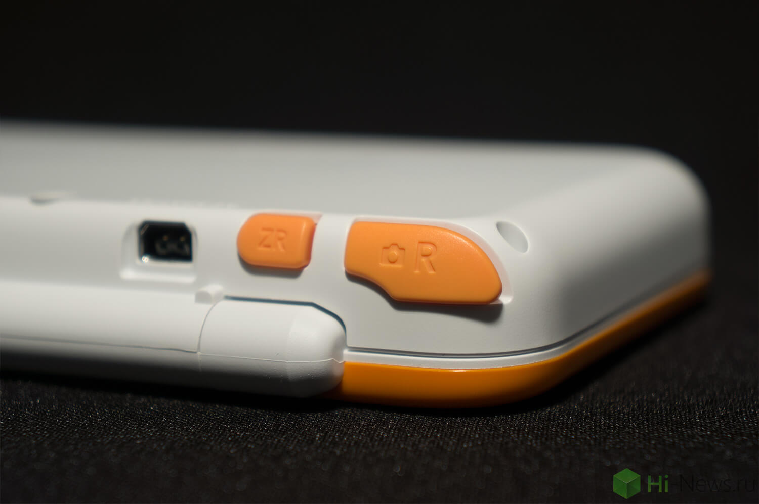 Обзор игровой консоли New Nintendo 2DS XL.. Фото.