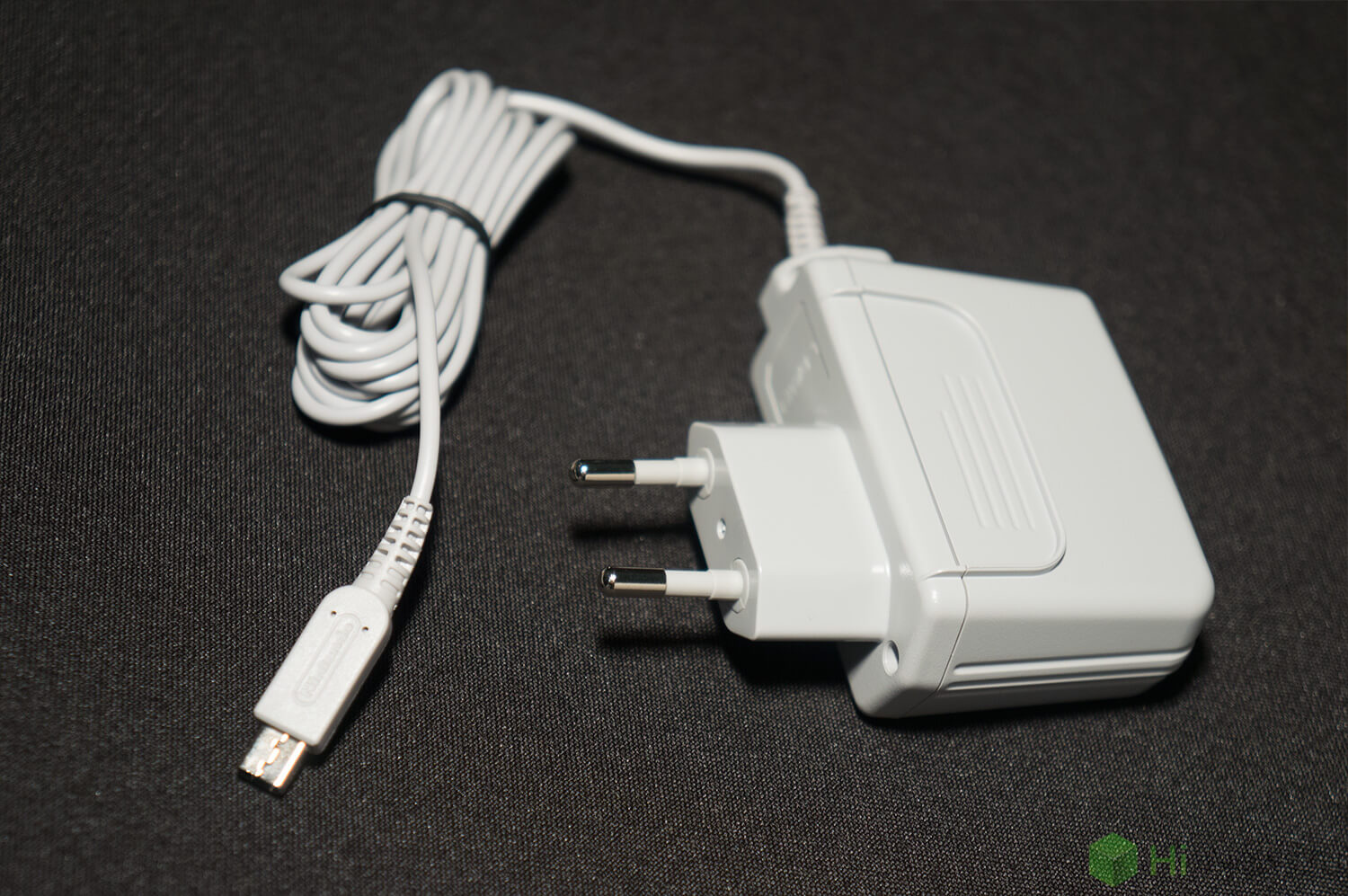 Обзор игровой консоли New Nintendo 2DS XL.. Фото.