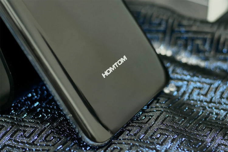 Появились полные спецификации смартфона HOMTOM S8. Фото.
