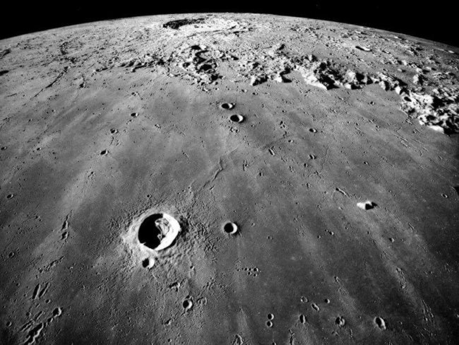 На Луне обнаружен кислород земного происхождения. Фото.