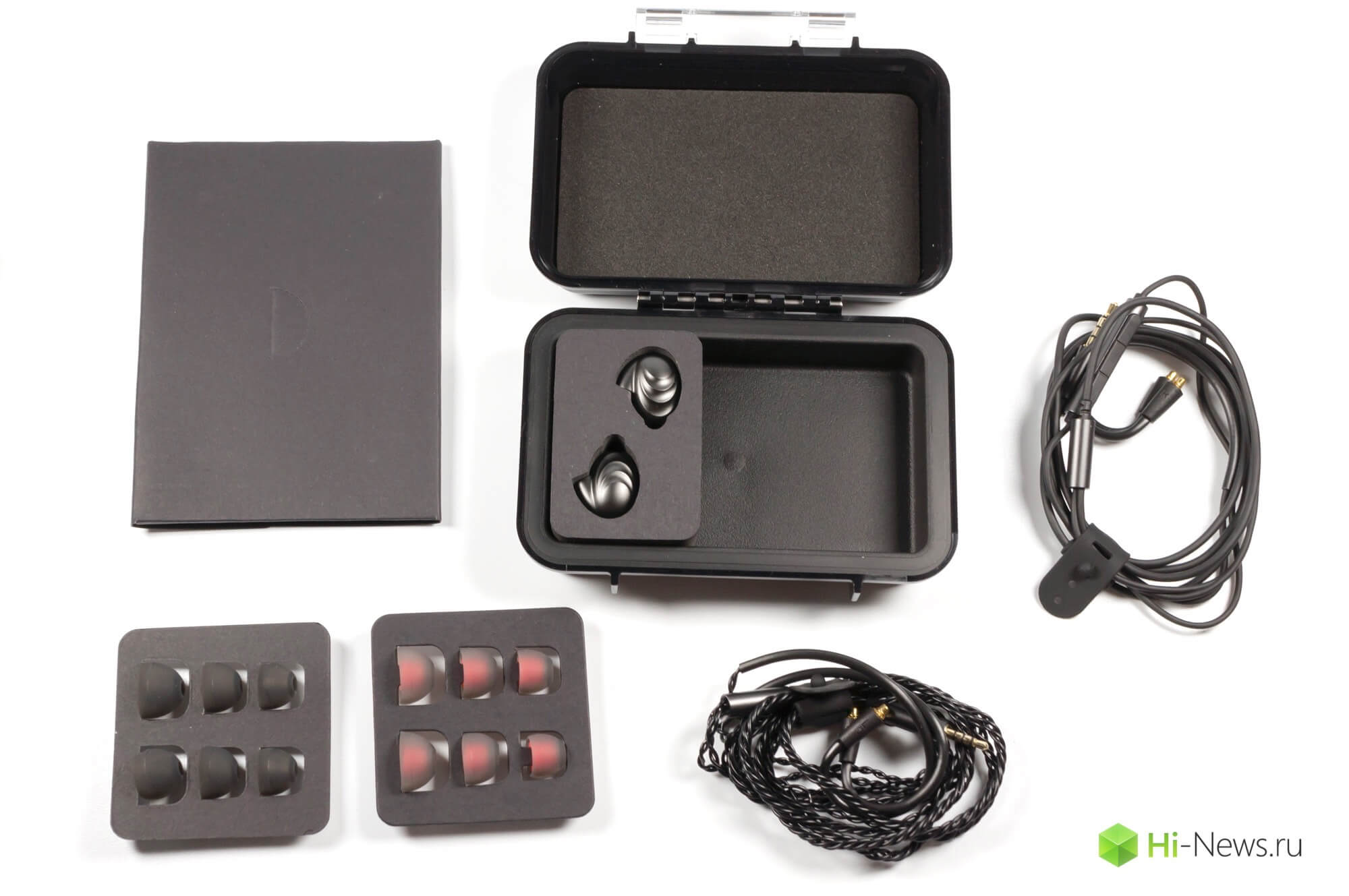 Обзор наушников Fiio F9 — первые гибриды компании.. Упаковка и комплект поставки.. Фото.