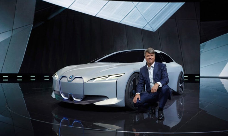 BMW представила конкурента Tesla Model S. Фото.