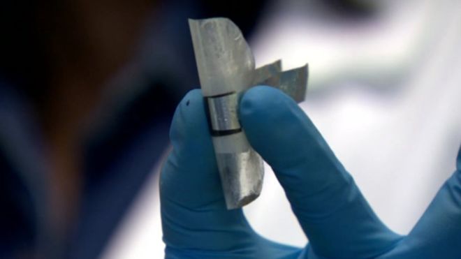 Исследователи создали гибкую органическую батарею для медицинских имплантатов. Фото.
