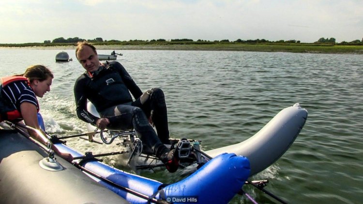 Как сделать самый быстрый в мире водный транспорт на педалях? К испытаниям готов. Фото.
