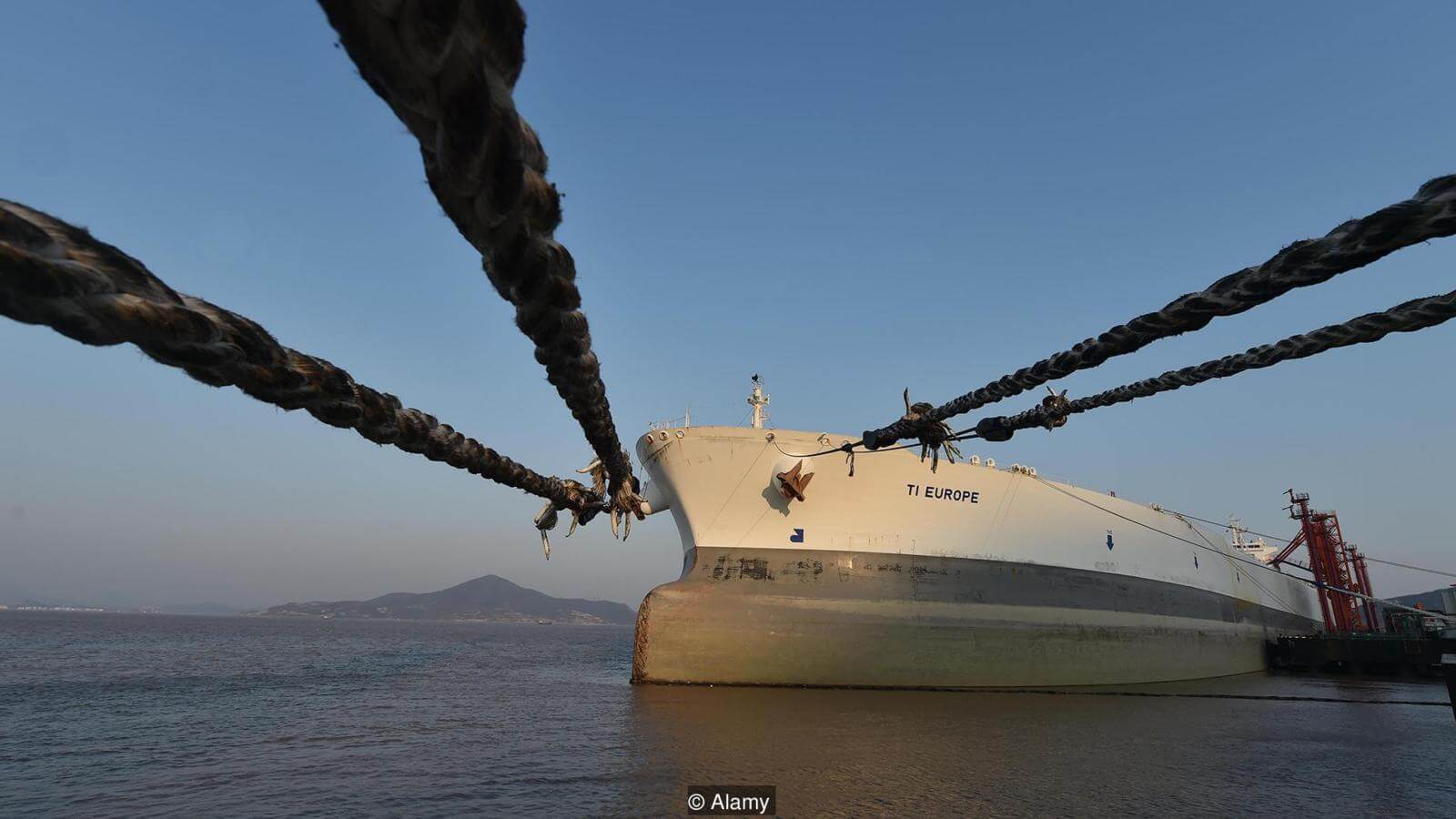 Развивать скорость на воде очень сложно. Фото.