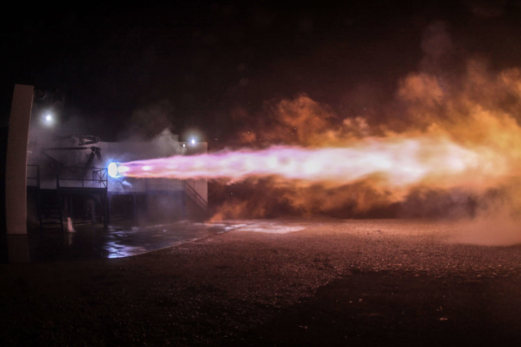 Илон Маск: ракета с двигателем Raptor будет безопаснее авиалайнера. Фото.