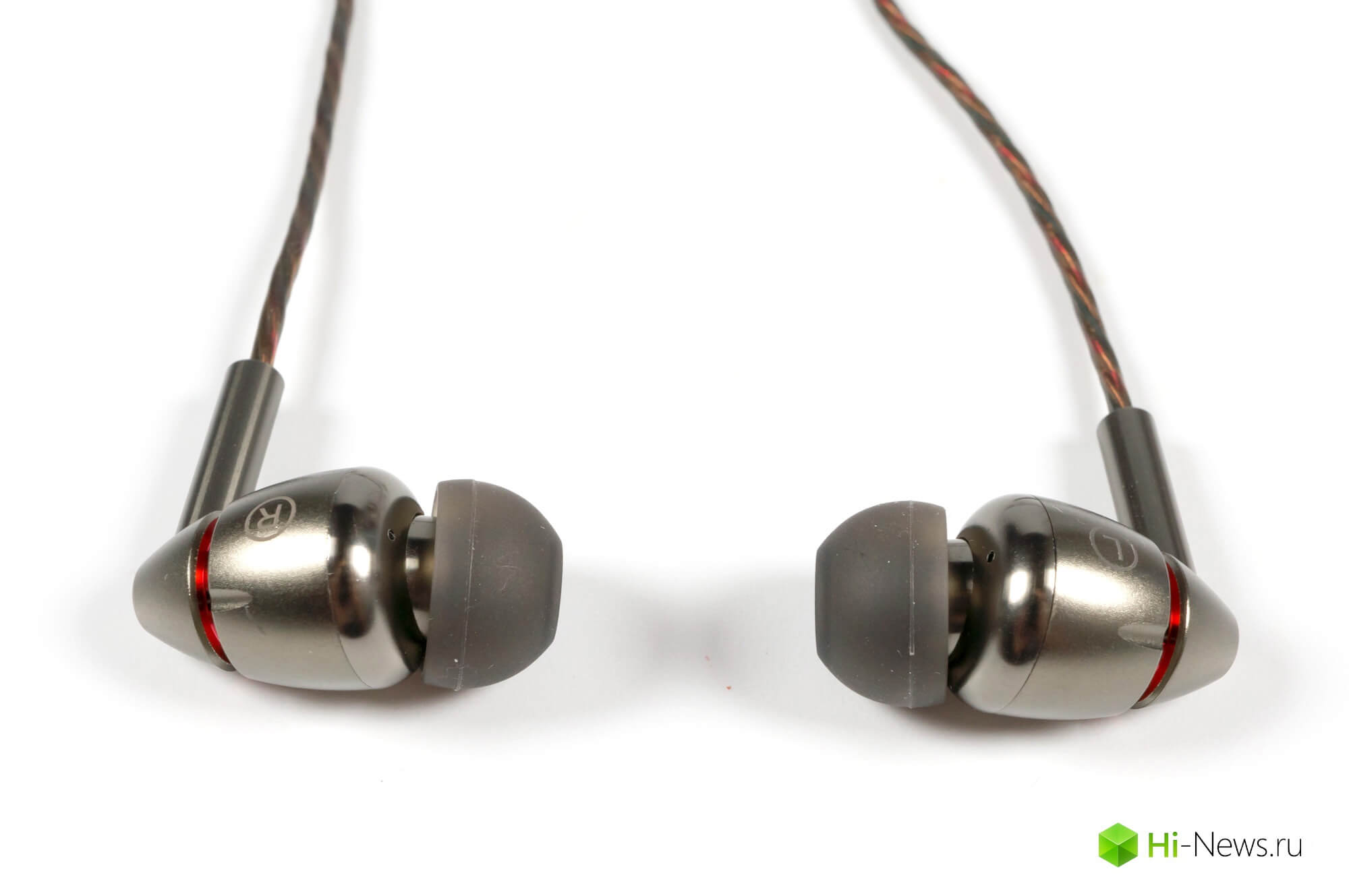 Обзор наушников 1More Quad Driver — 4 излучателя для всех.. Дизайн и удобство ношения.. Фото.