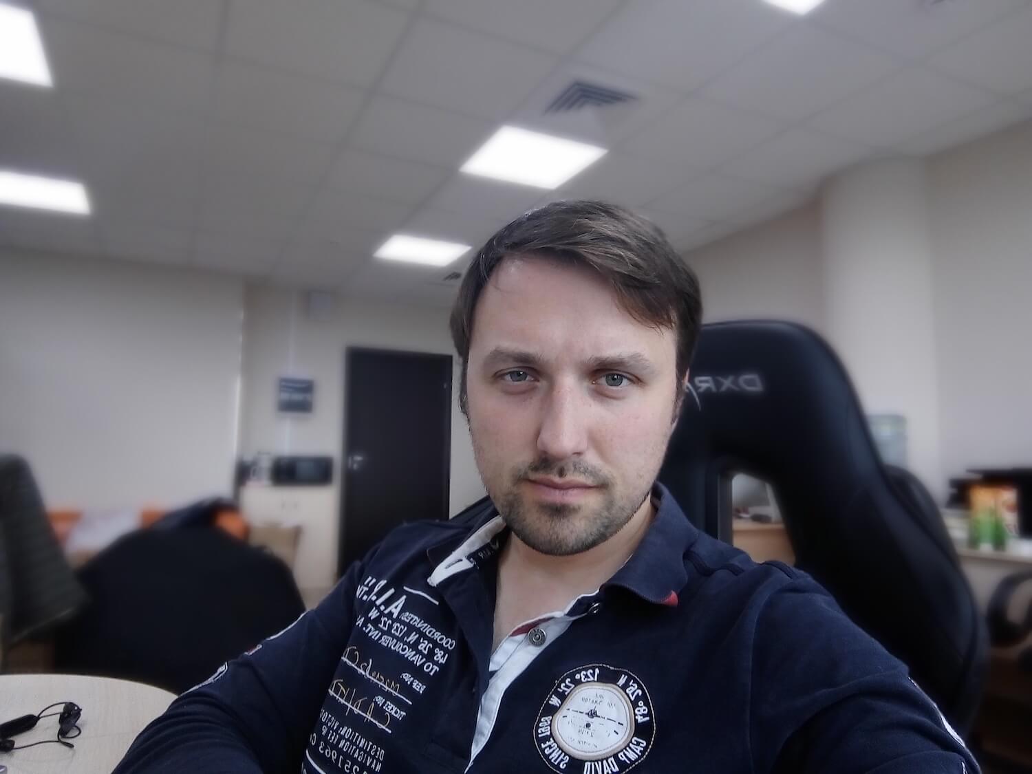 BQ Strike Selfie — красивая обертка для селфи.. Камера.. Фото.