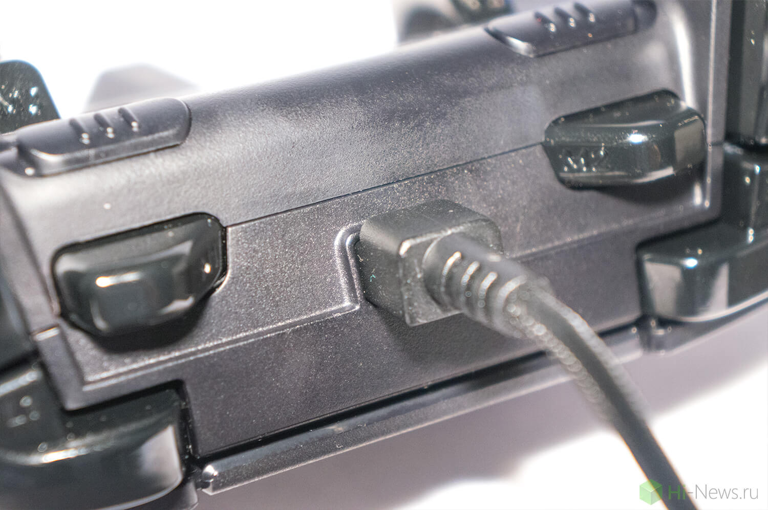 Обзор профессионального игрового контроллера Razer Raiju.. Фото.