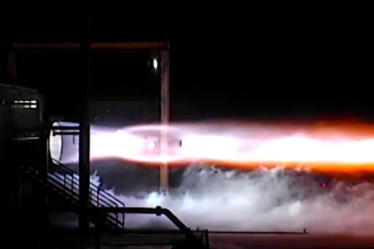 Blue Origin провела первые огневые тесты двигателя BE-4. Фото.