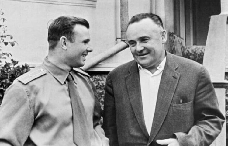 Сергей Королев и Юрий Гагарин. Фото.