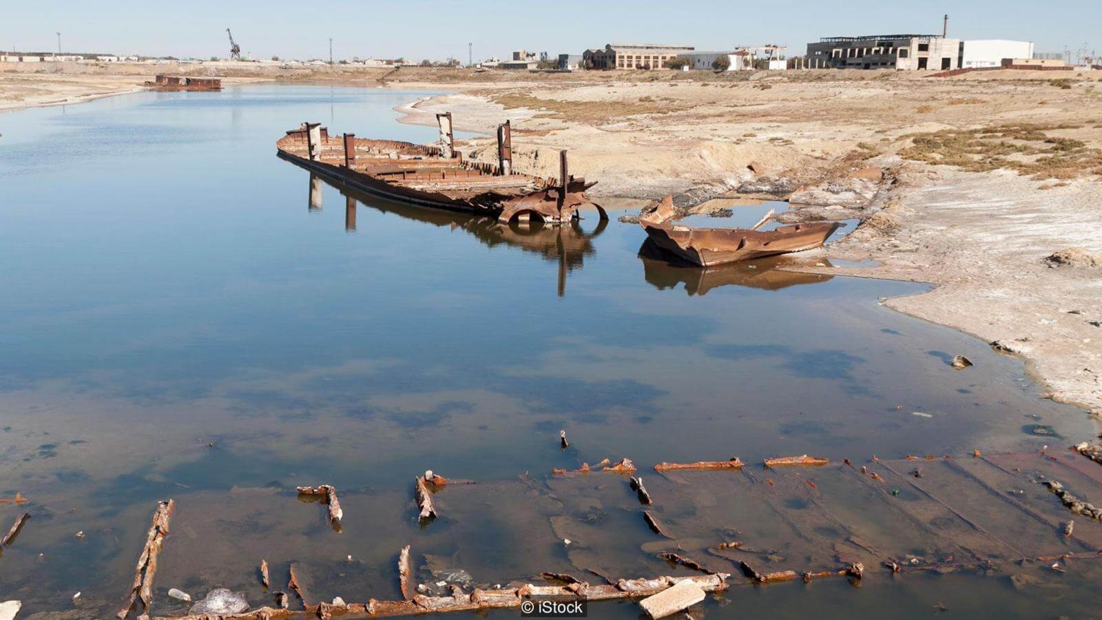 Опасные озера. Фото.