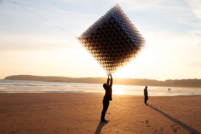 В Саудовской Аравии начнут добывать электричество с помощью «воздушных змеев». Фото.